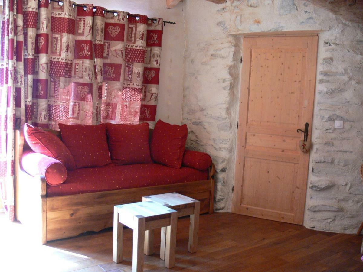 A La Bouge'Hotes Bellentre Exterior foto